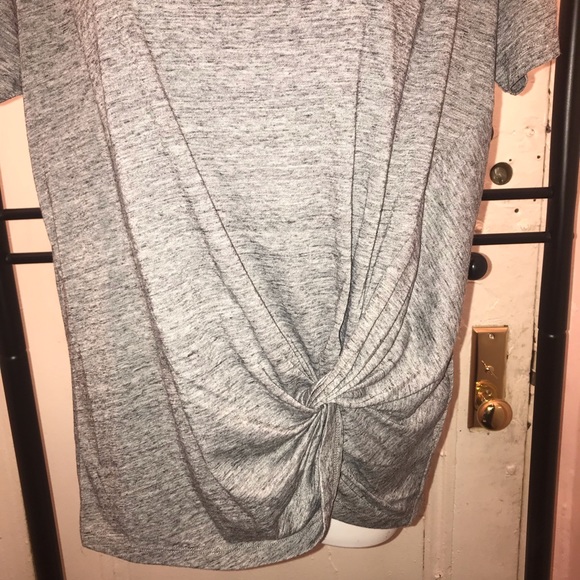 Club Monaco • Aren Faux Tie Front Top • M - Picture 3 of 4